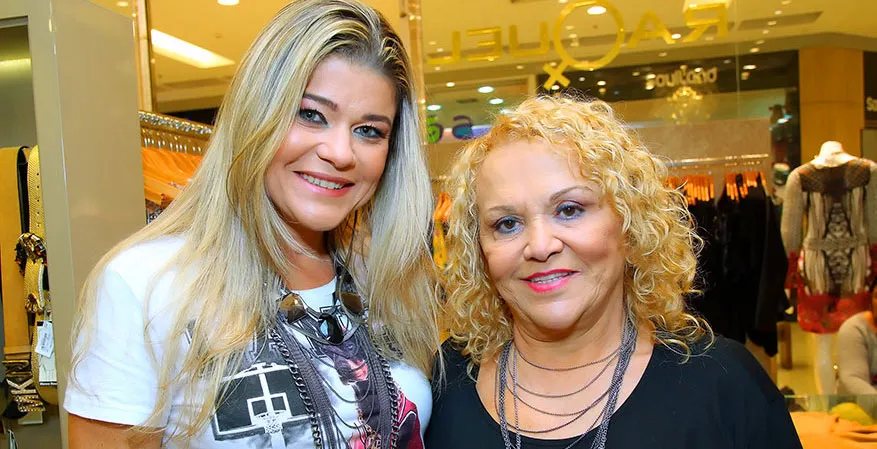 Coquetel Lança Perfume na Raquel Multimarcas