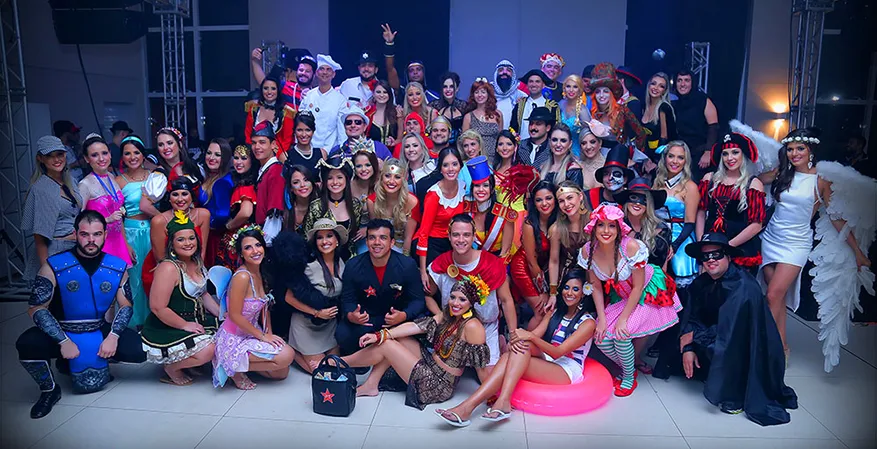 Festa a fantasia Medicina UVV