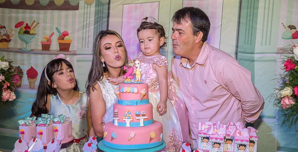 2 anos da Júlia Almeida