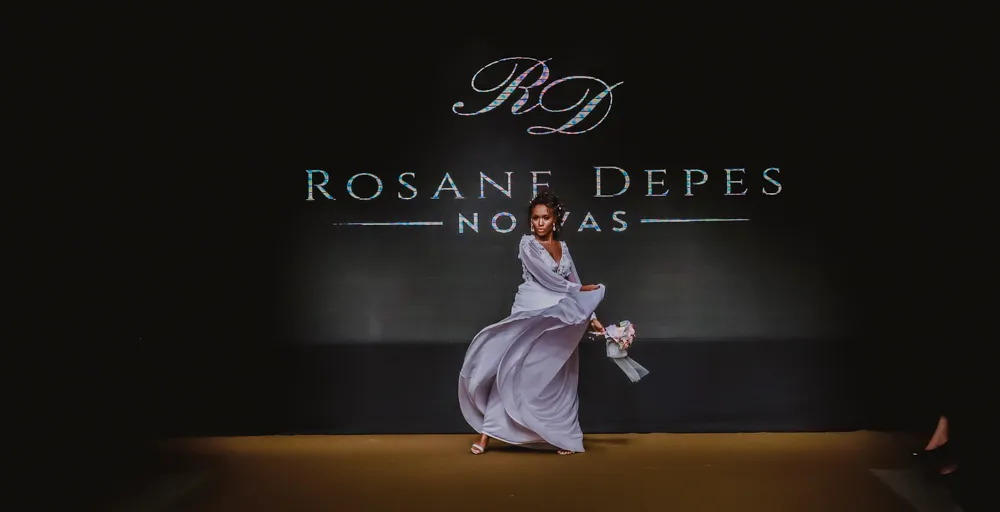 Desfile da Rosane Depes Noivas no Noivas Reconecte-se
